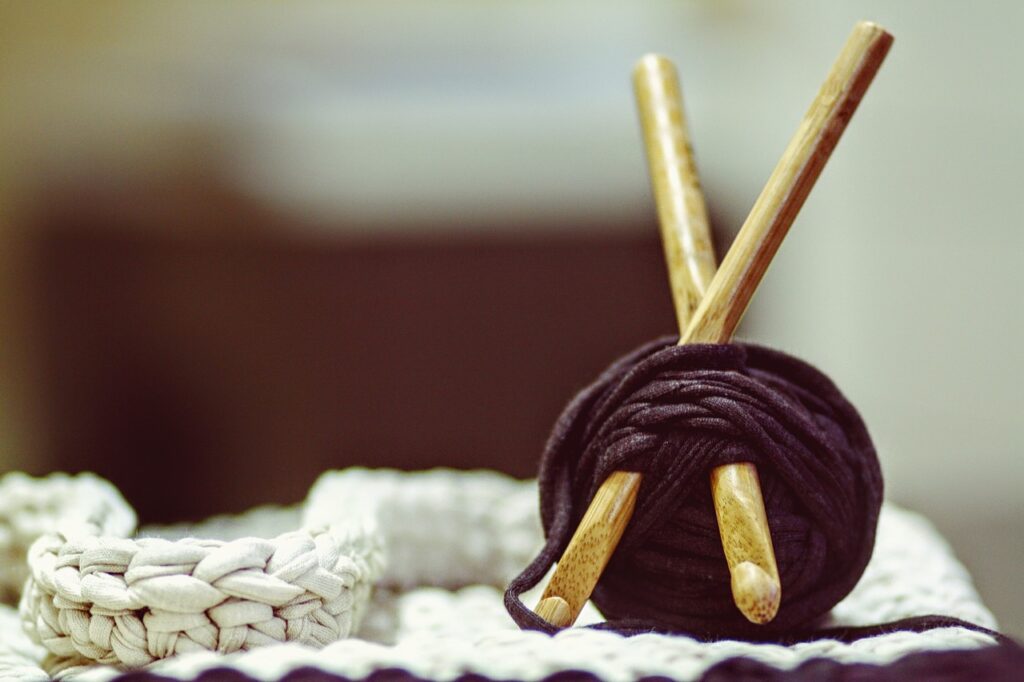 pelote de laine avec crochet